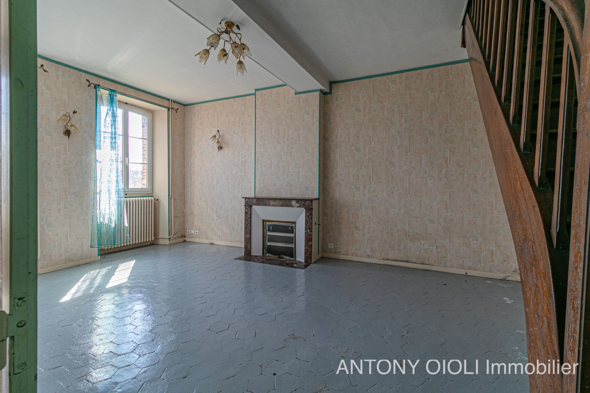 farmhouse 7 Rooms for sale on Sens (89100)