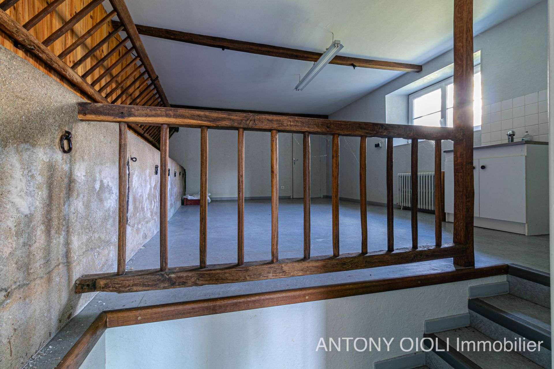 farmhouse 7 Rooms for sale on Sens (89100)