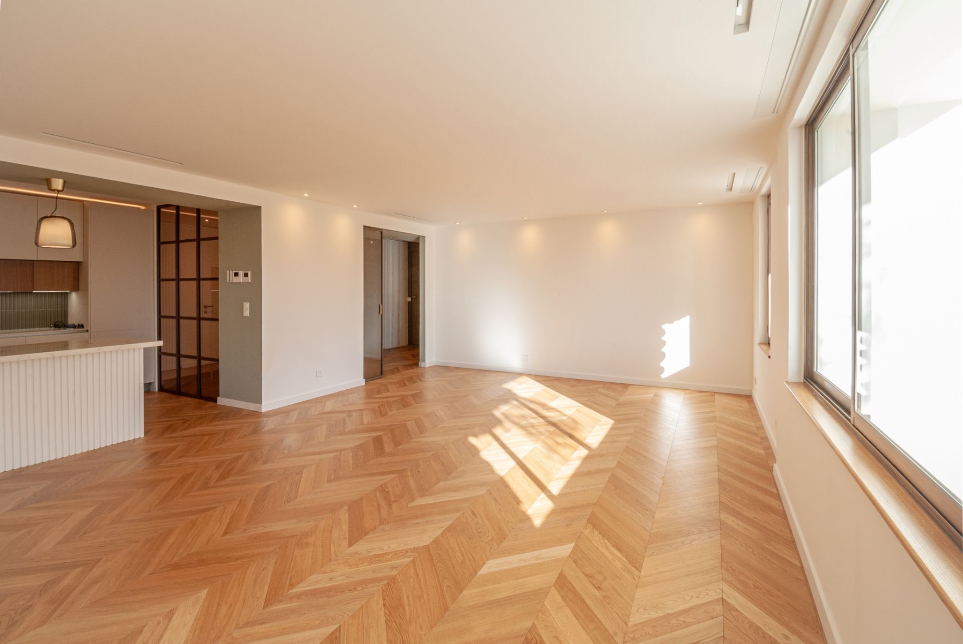 apartment 3 Rooms for sale on Saint-Raphaël (83700)