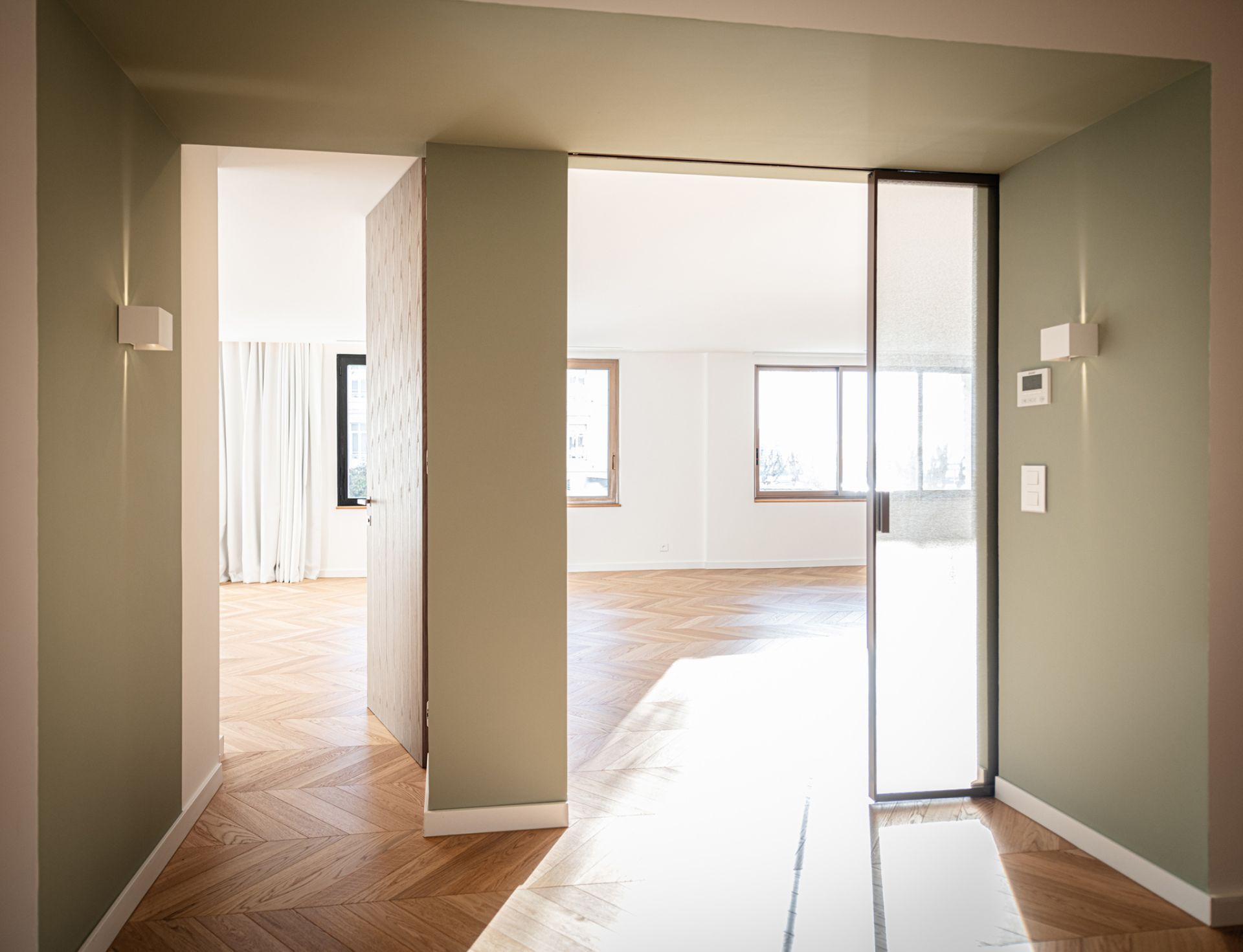 apartment 3 Rooms for sale on Saint-Raphaël (83700)