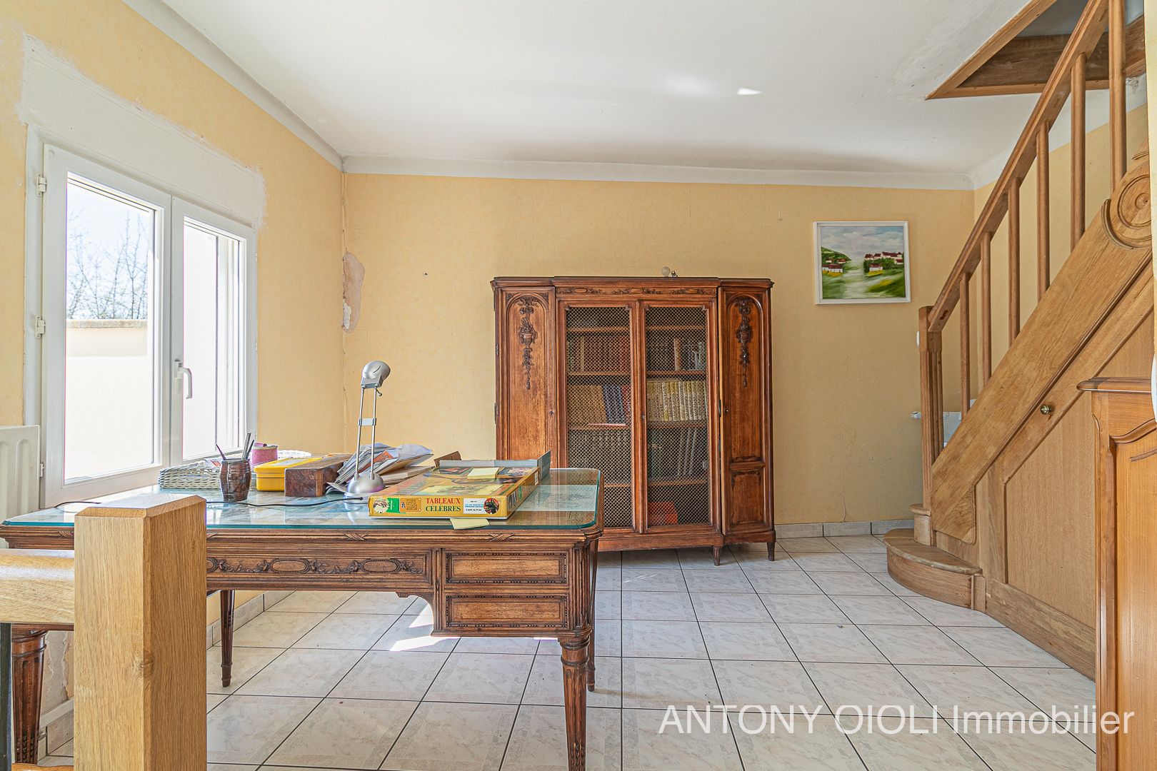 house 5 Rooms for sale on Sens (89100)