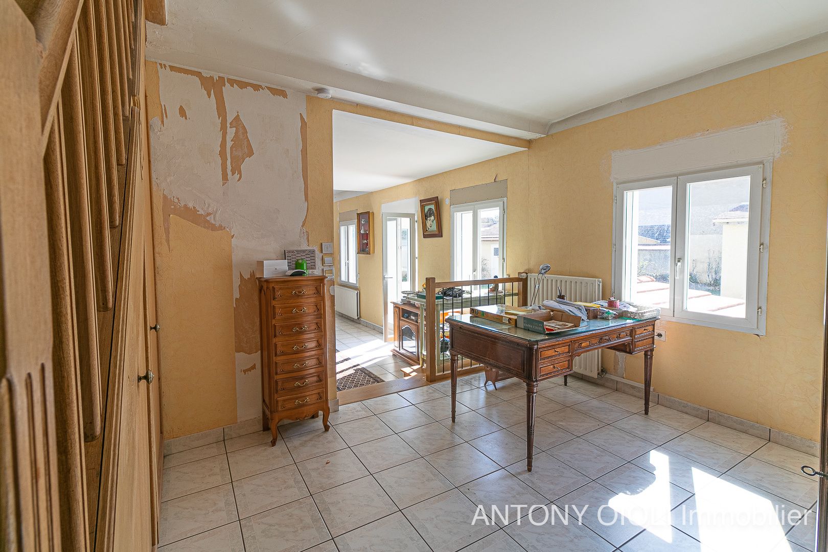 house 5 Rooms for sale on Sens (89100)