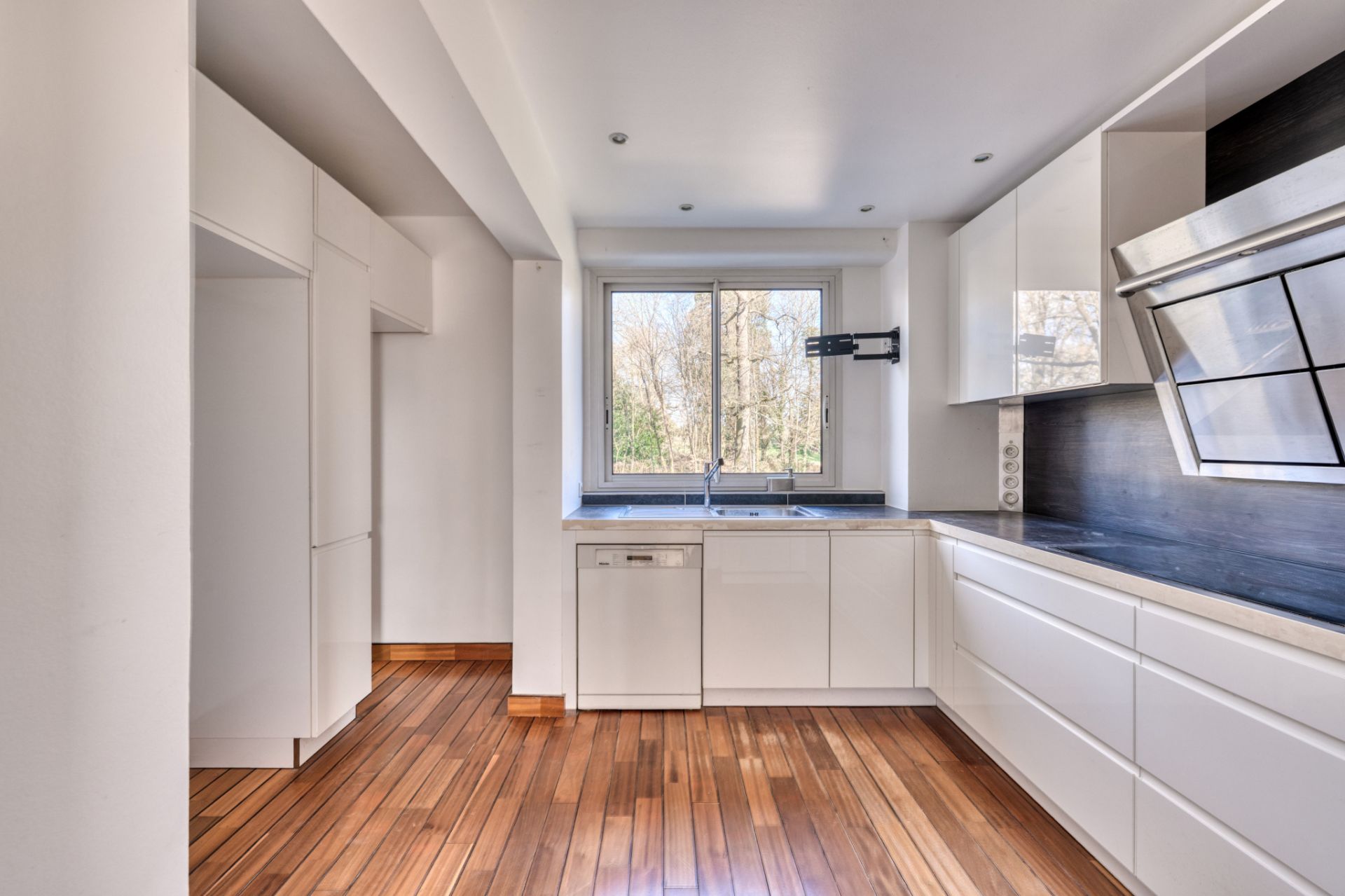 apartment 3 Rooms for sale on Vaucresson (92420)