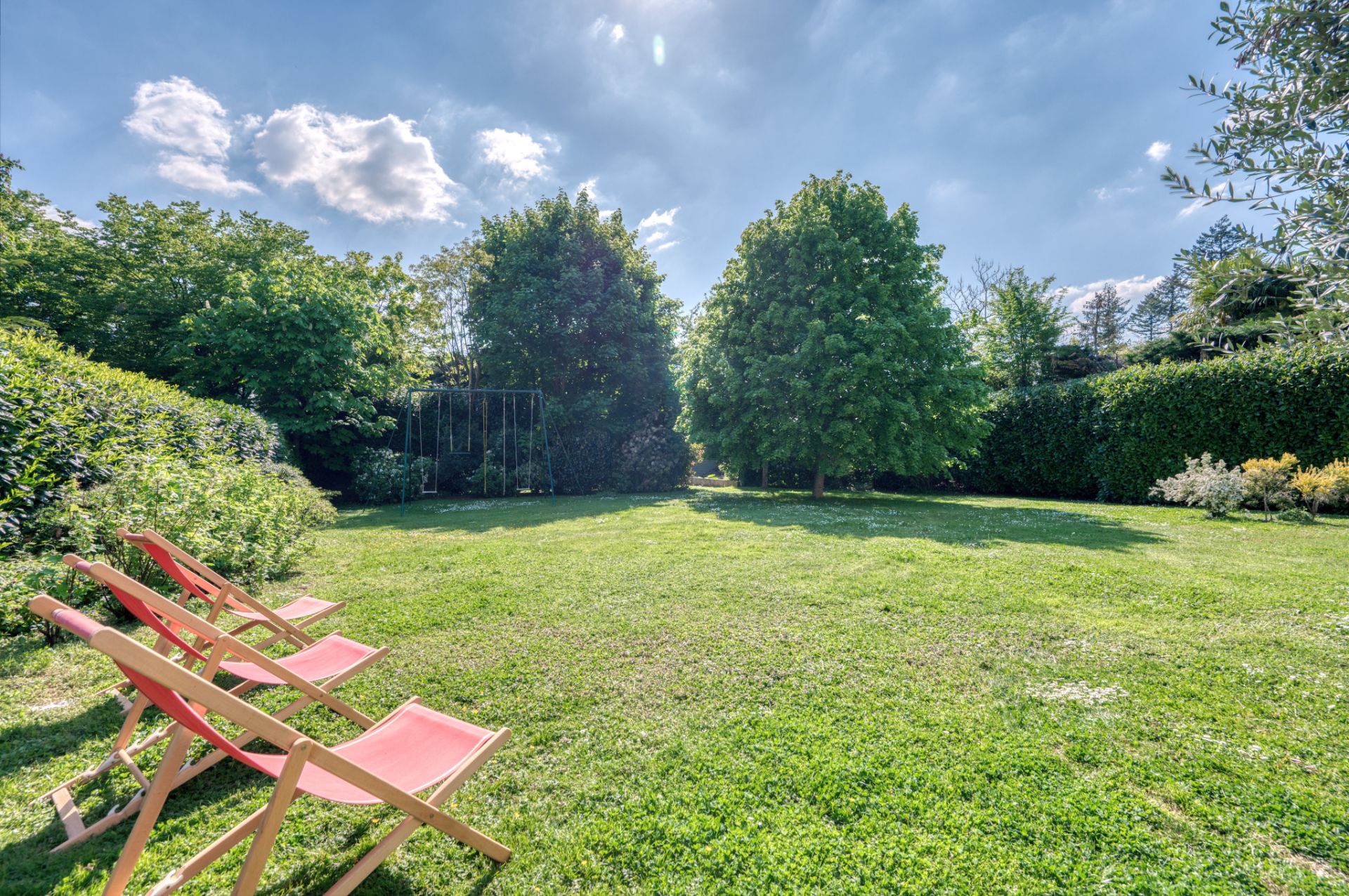 house 12 Rooms for sale on Saint-Nom-la-Bretèche (78860)