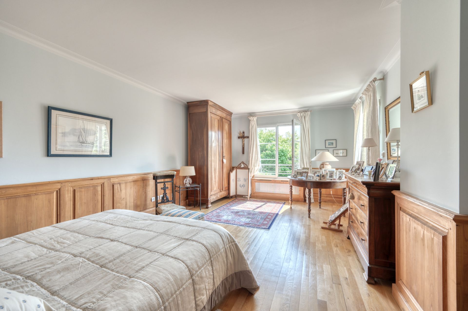 house 12 Rooms for sale on Saint-Nom-la-Bretèche (78860)