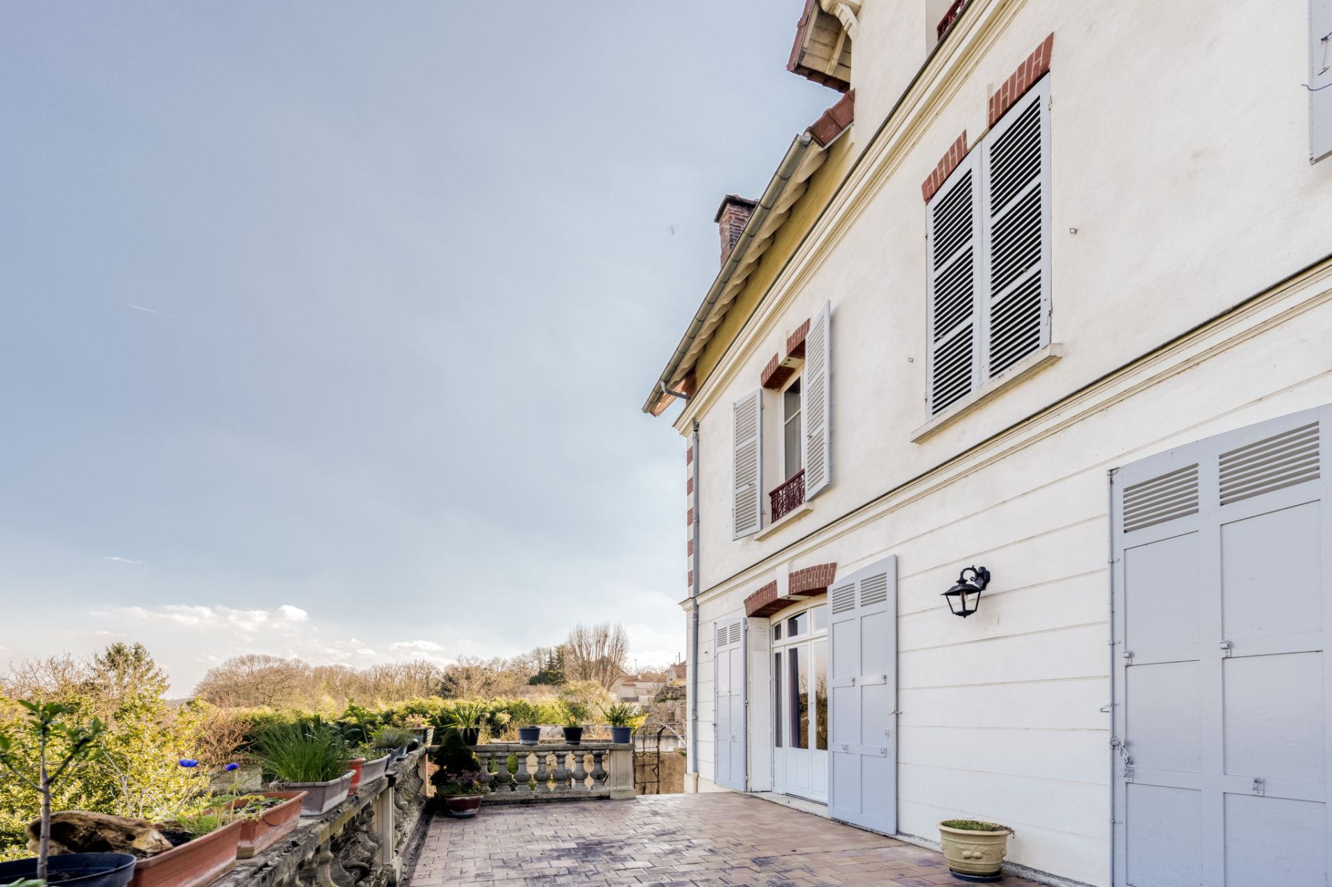 house 9 Rooms for sale on Meaux (77100)