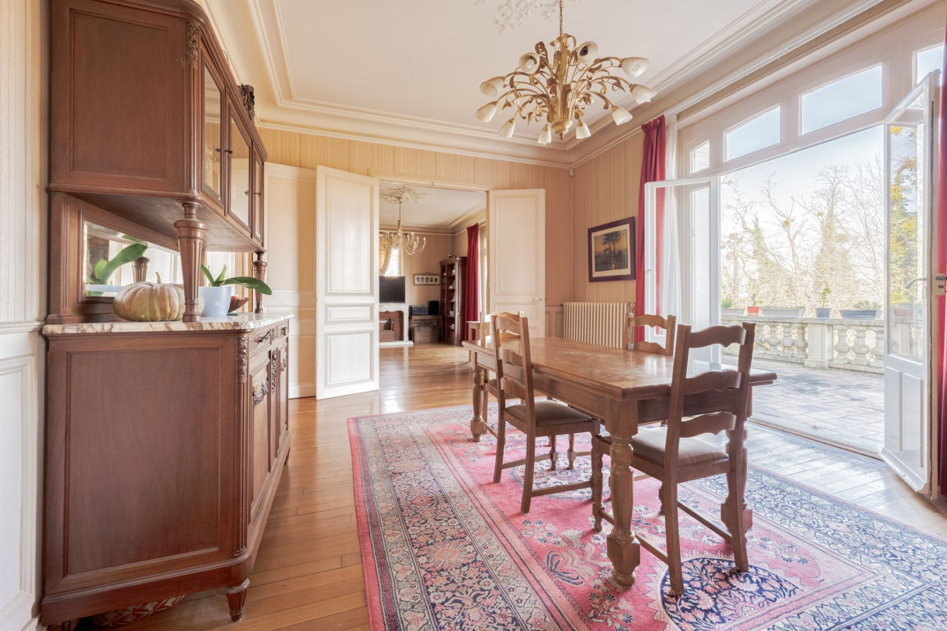 house 9 Rooms for sale on Meaux (77100)