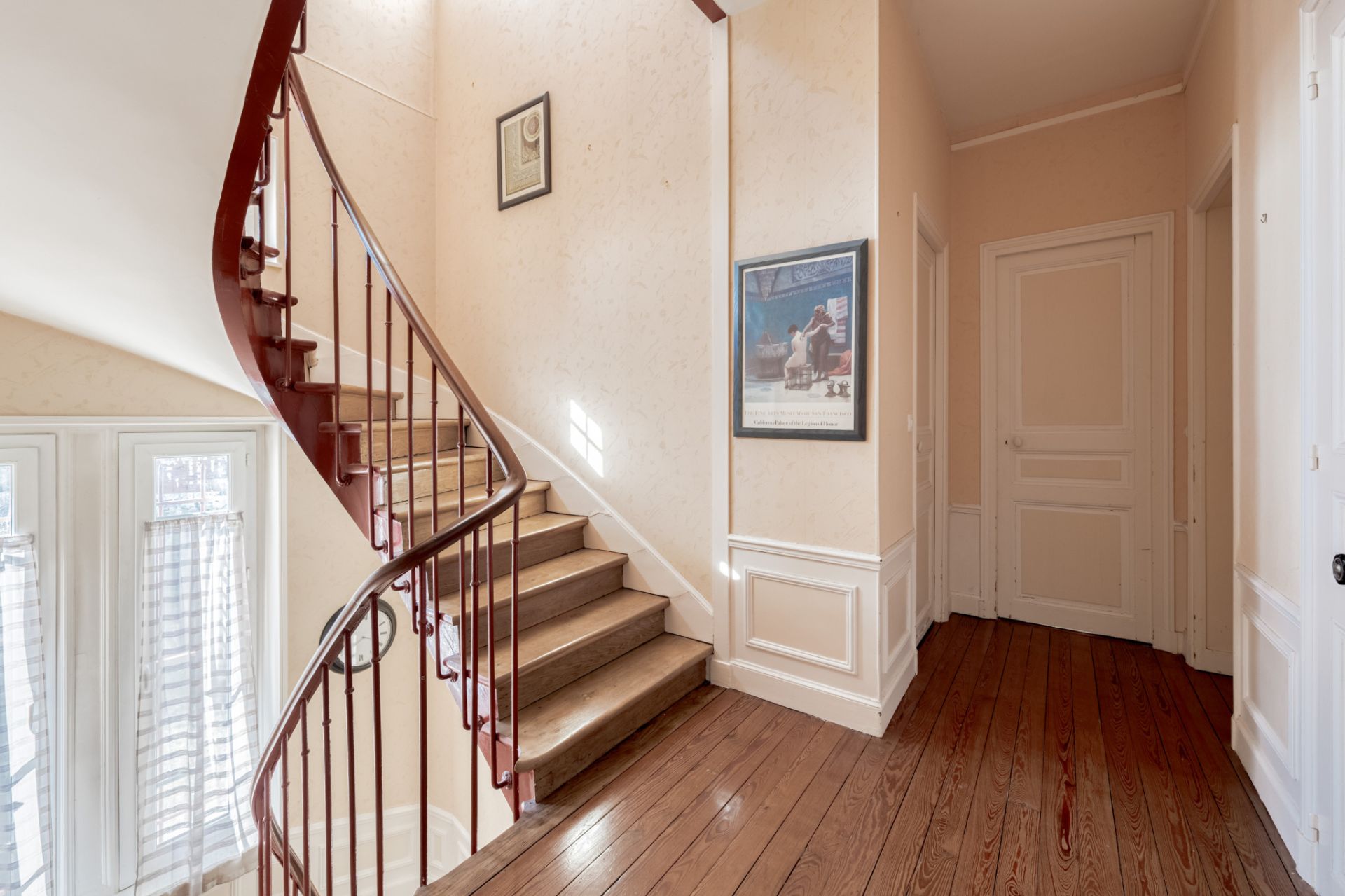house 9 Rooms for sale on Meaux (77100)