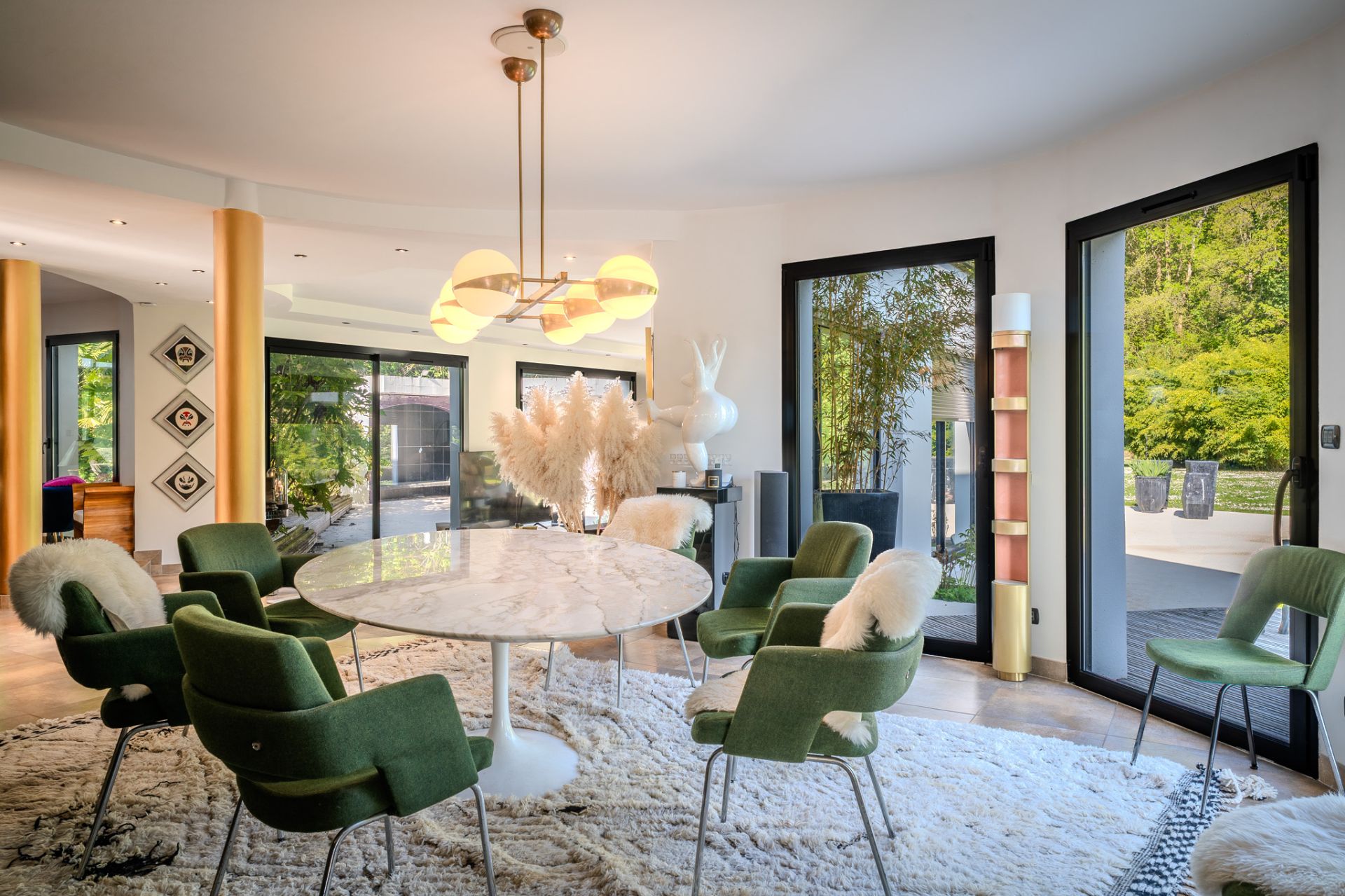 villa 13 Rooms for sale on Bihorel (76420)
