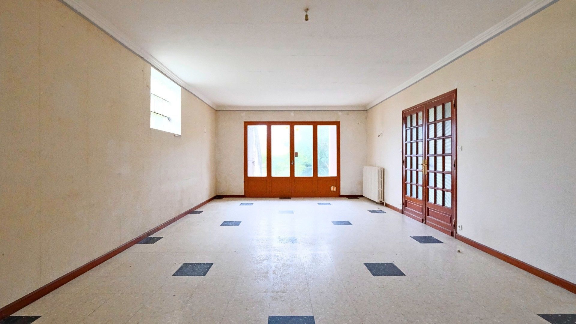 apartment 5 Rooms for sale on Béziers (34500)