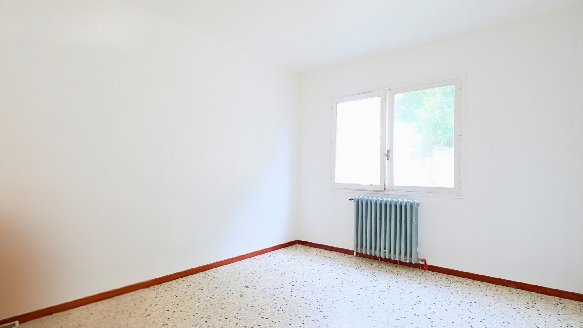 apartment 5 Rooms for sale on Béziers (34500)