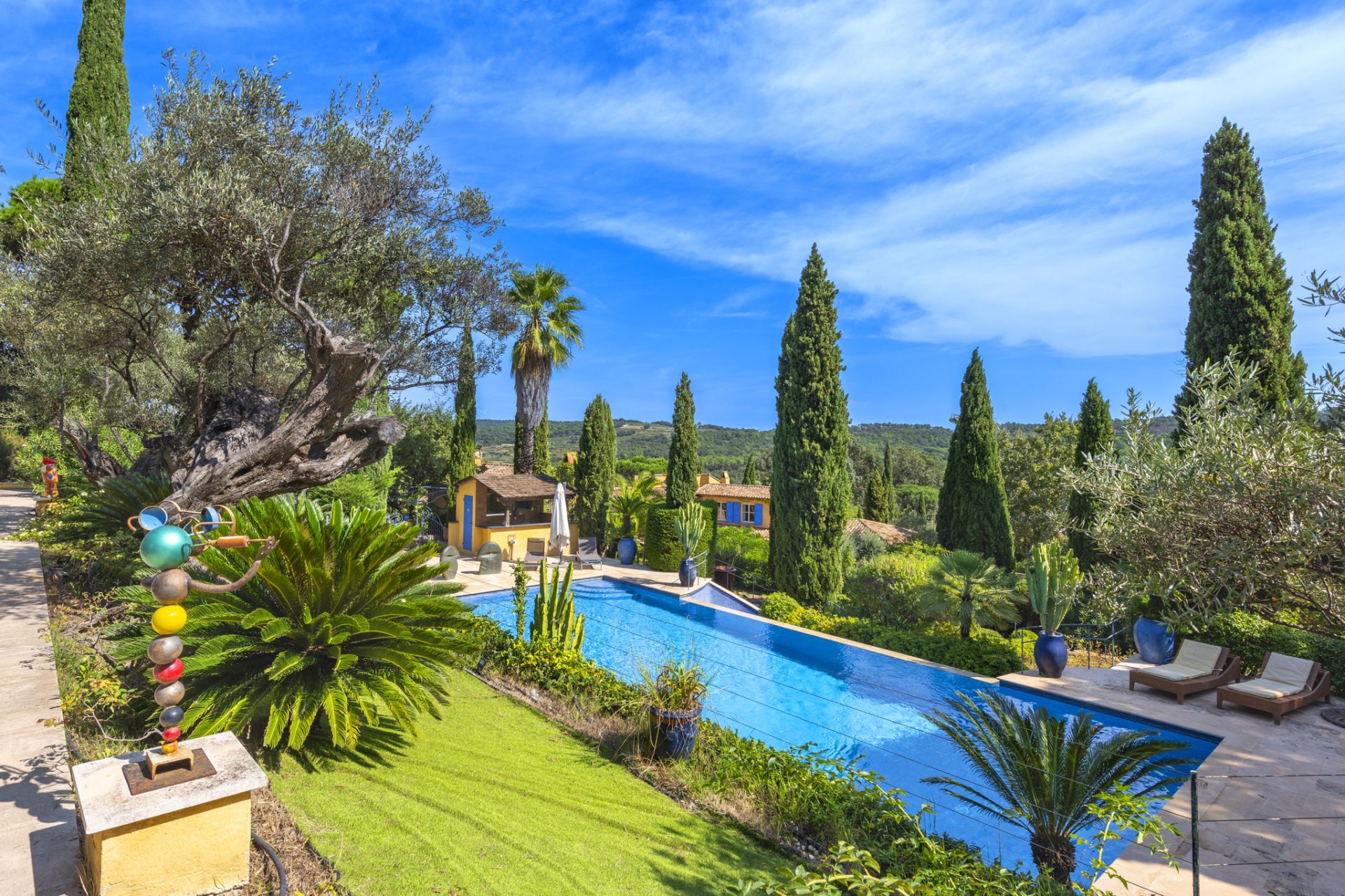 property 18 Rooms for sale on Ramatuelle (83350)