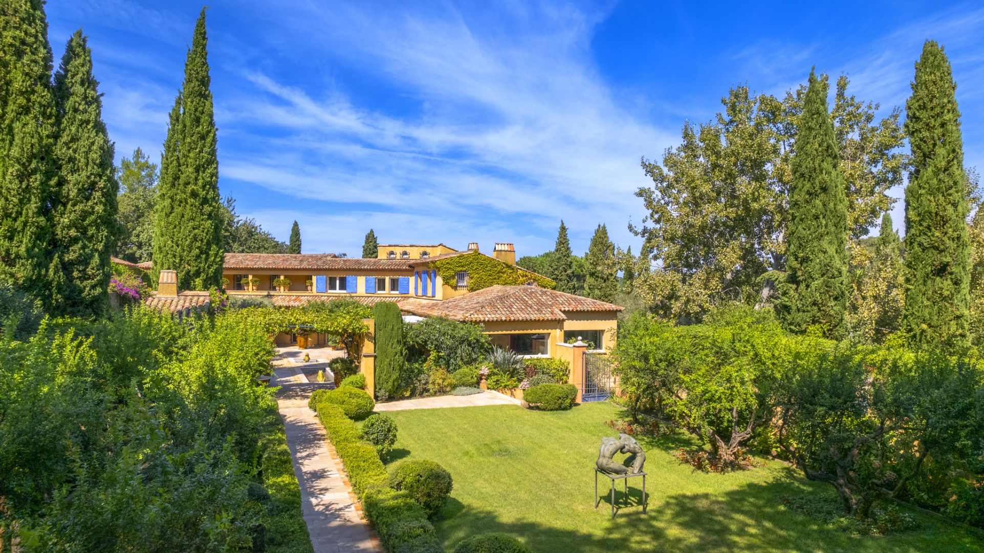 property 18 Rooms for sale on Ramatuelle (83350)
