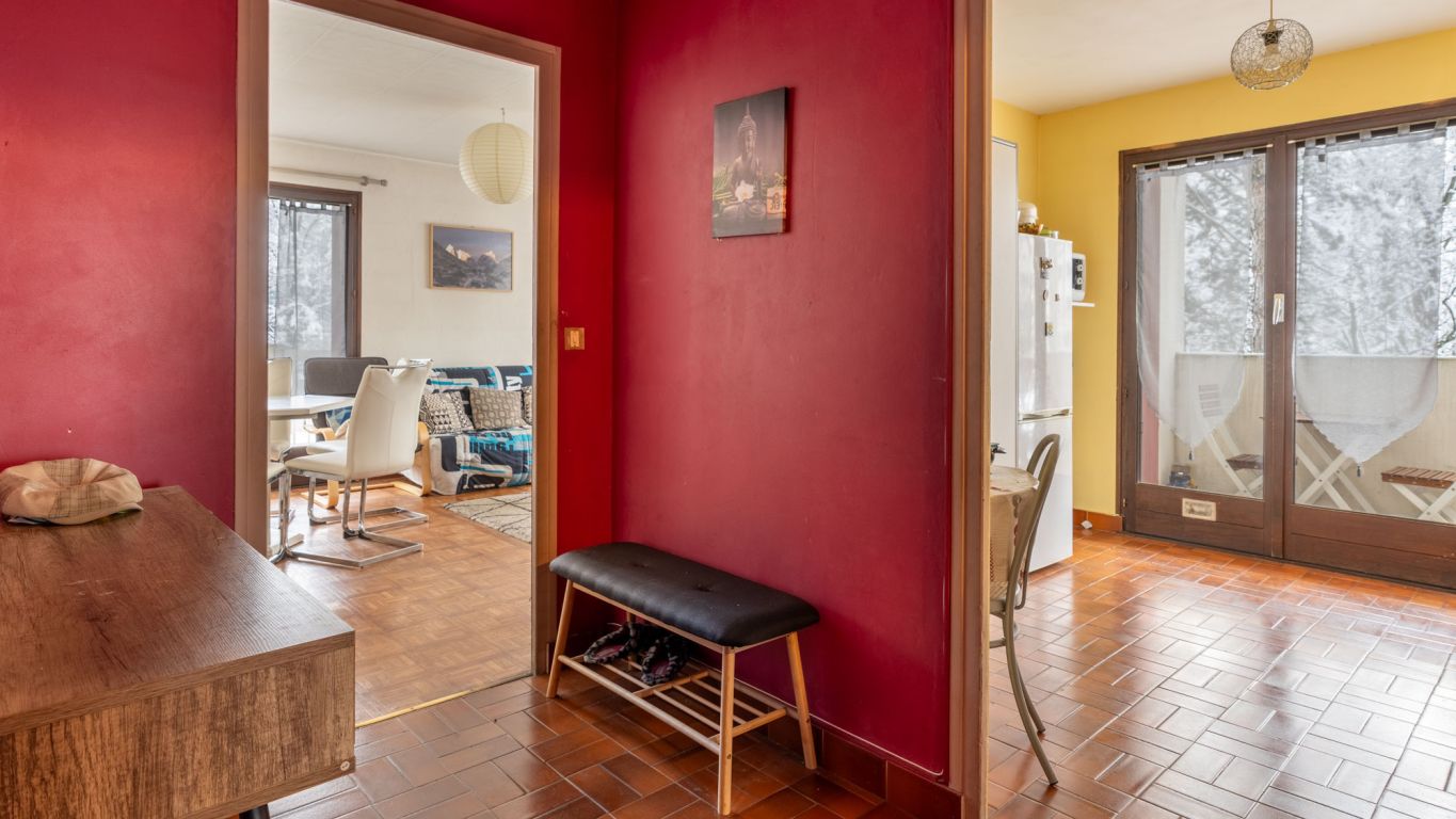 apartment 2 Rooms for sale on Annecy (74000) - See details
