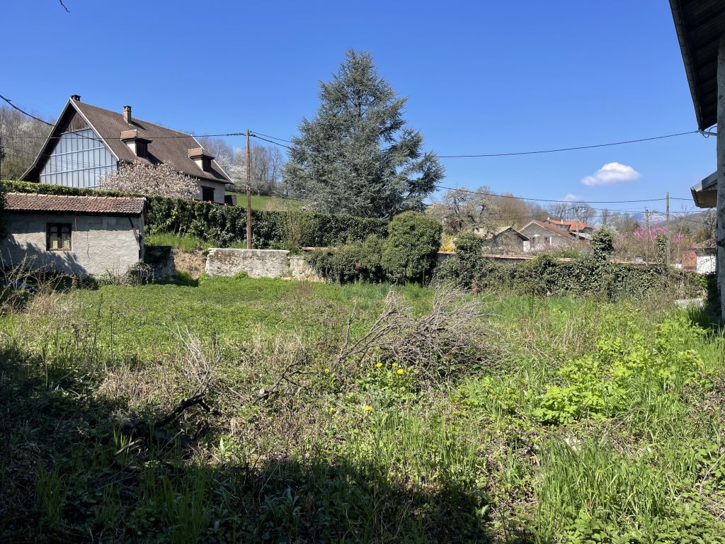 land for sale on Brié-et-Angonnes (38320) - See details