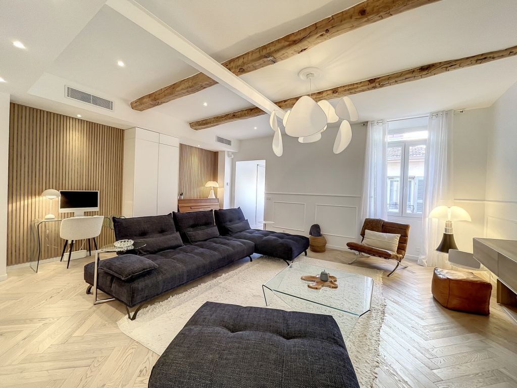 apartment 4 Rooms for sale on Cannes (06400) - See details
