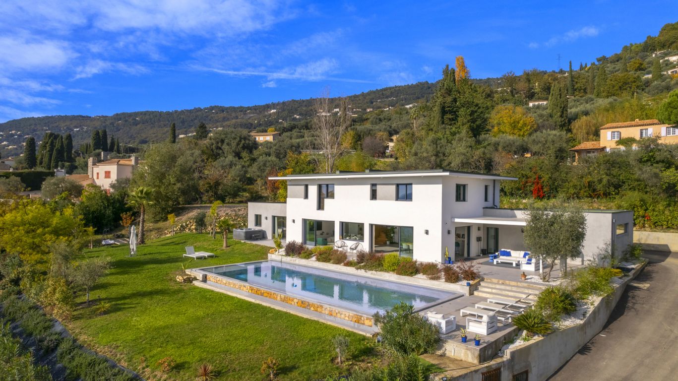 villa 7 Rooms for sale on Cabris (06530) - See details
