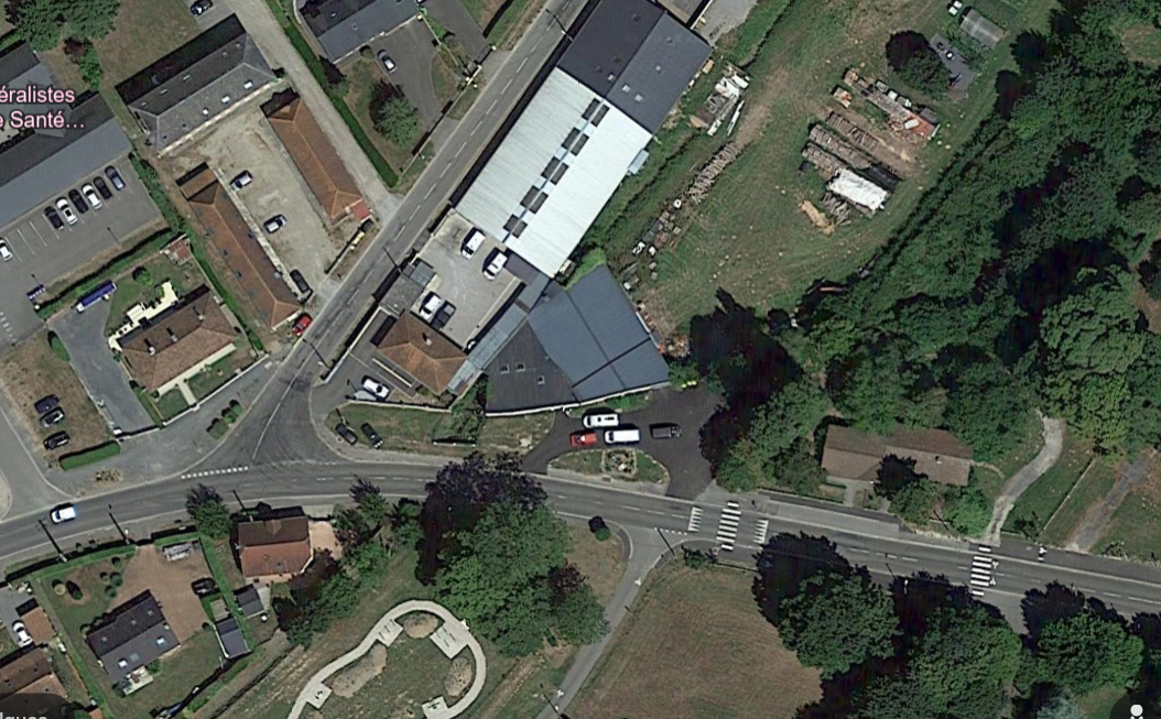 activity premises for sale on Molliens-Dreuil (80540) - See details